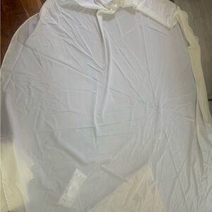 Ivory round table cover 120 feet